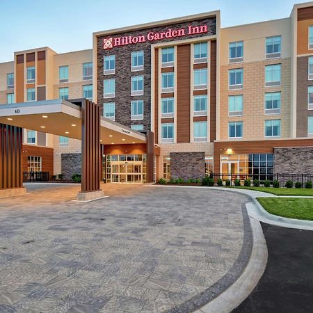 Hilton Garden Inn Lansing West Екстериор снимка