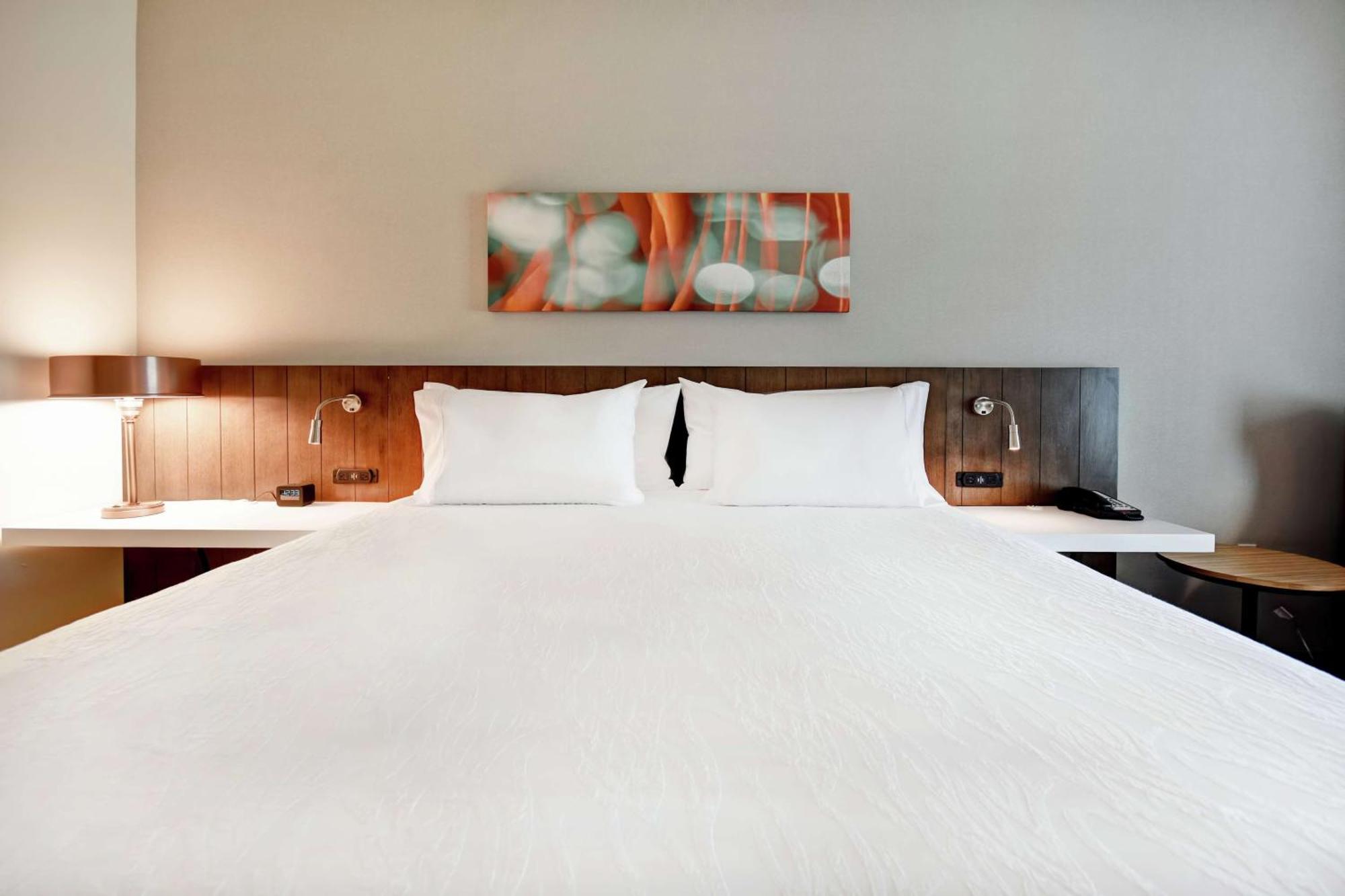 Hilton Garden Inn Lansing West Екстериор снимка